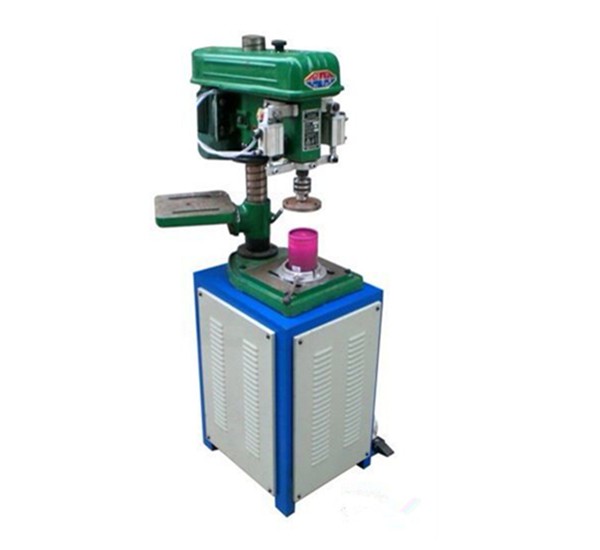 Paper tube curling machine for edge flanging