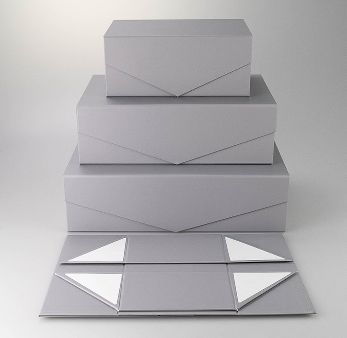 Collapsible rigid box sample — luxury gift packaging application