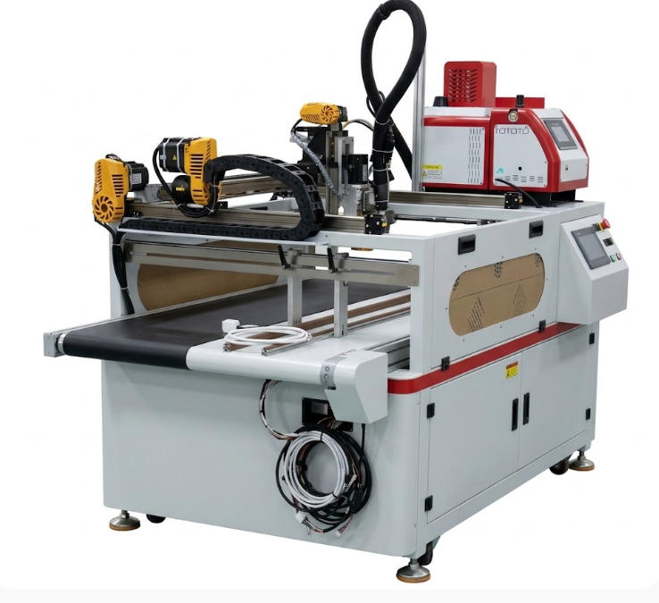 1000 x 900 mm operating platform connecting to the rear production line